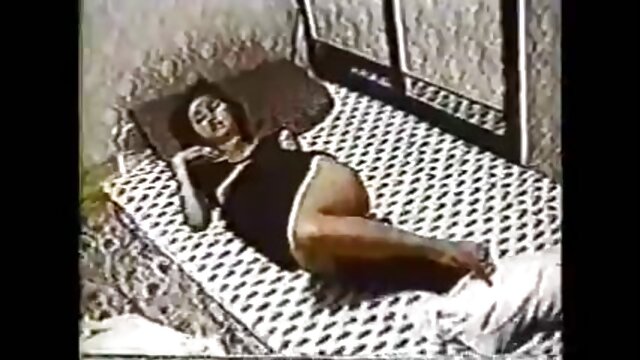 Vidéo Shrink Wrap, porno gratuit pour fille attaché et fessé!